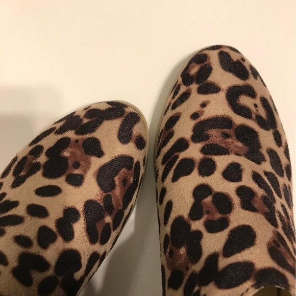 Leopard Chelsea Boots (NWOT) - Picture 2 of 5